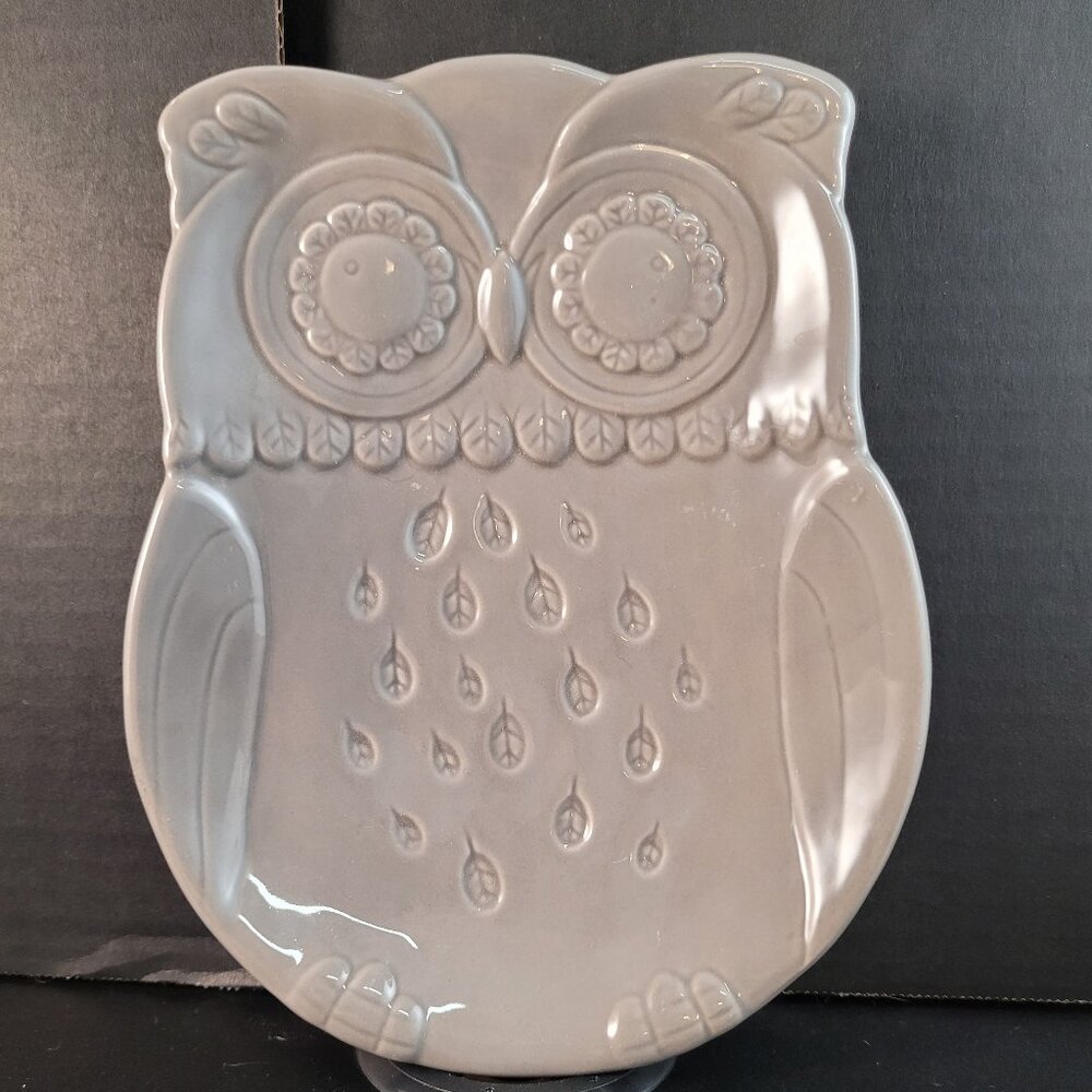 Share GOURMET EXPRESSIONS OWL SHAPED PLATE DISH OWL RELIEF